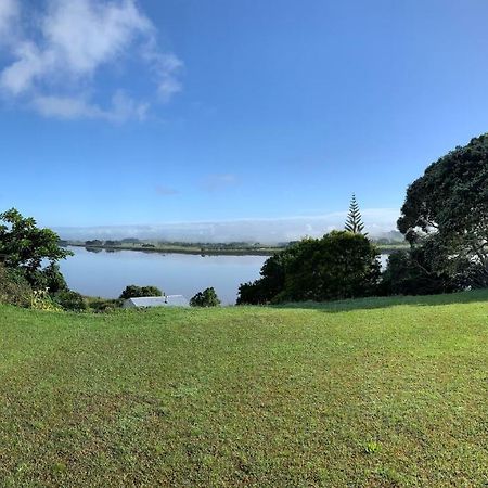 Te Kopuru Peaceful Riverfront Cottage In Small Northland Town מראה חיצוני תמונה