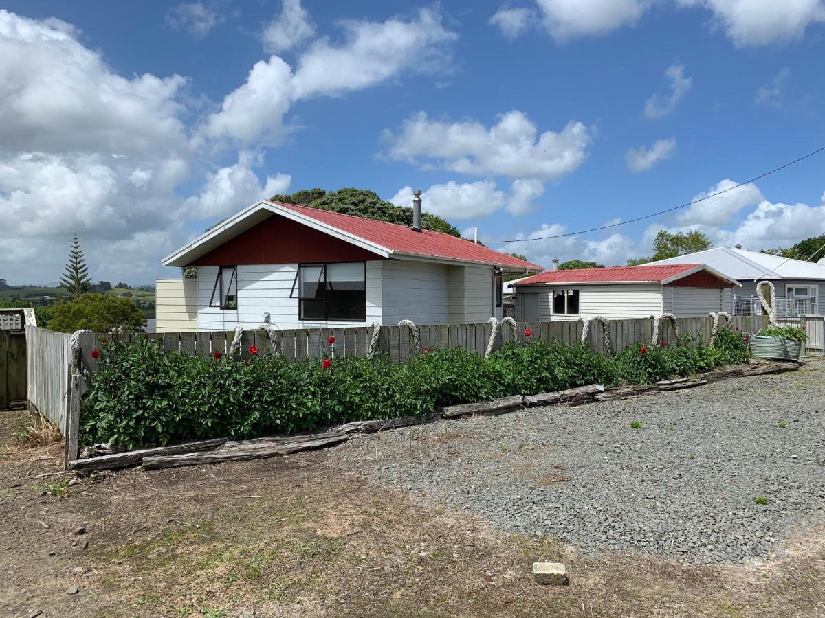 Te Kopuru Peaceful Riverfront Cottage In Small Northland Town מראה חיצוני תמונה